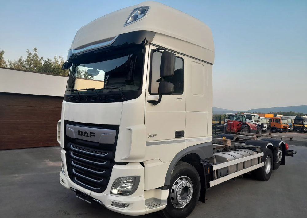 DAF XF 106 450 / BDF RETARDER - Châssis cabine: photos 1 DAF XF 106 450 / BDF RETARDER - Châssis cabine: photos 1