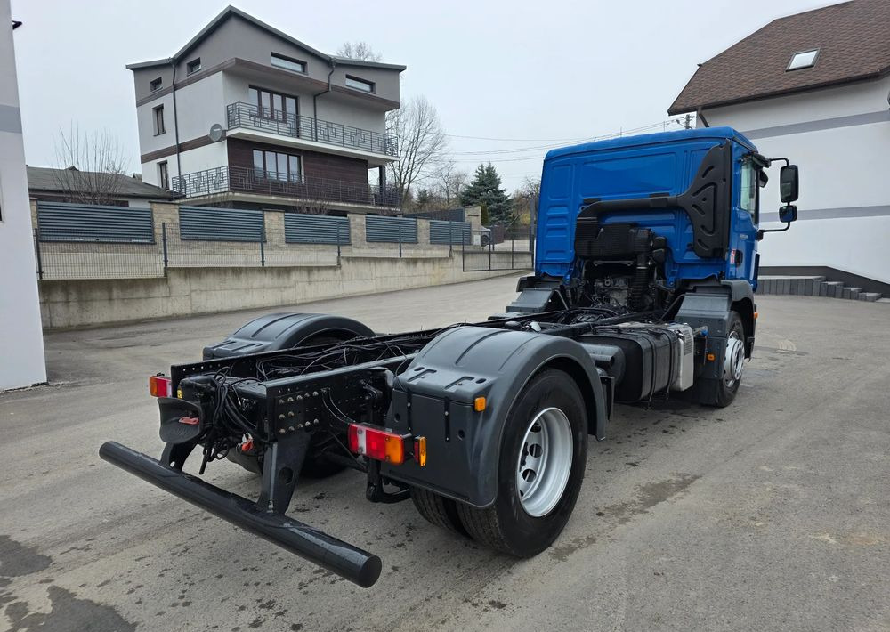 MAN TGM 18.320 urządzenie hakowe AXOR - Châssis cabine: photos 4 MAN TGM 18.320 urządzenie hakowe AXOR - Châssis cabine: photos 4