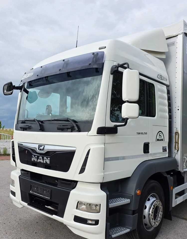 MAN TGM 18.290 / 18.250 /E6 / 22 PALETY / AUTOMAT / ZSUWANY DACH ORAZ BOKI / 9700 ŁADOWNOŚĆ / SERWISOWANY / NISKI PRZEBIEG / WINDA / FIRANKA / SPROWADZONY / 2019 / 335 TYŚ PRZEBIEG / PIERWSZY WŁAŚCIC - Camion à rideaux coulissants: photos 5 MAN TGM 18.290 / 18.250 /E6 / 22 PALETY / AUTOMAT / ZSUWANY DACH ORAZ BOKI / 9700 ŁADOWNOŚĆ / SERWISOWANY / NISKI PRZEBIEG / WINDA / FIRANKA / SPROWADZONY / 2019 / 335 TYŚ PRZEBIEG / PIERWSZY WŁAŚCIC - Camion à rideaux coulissants: photos 5