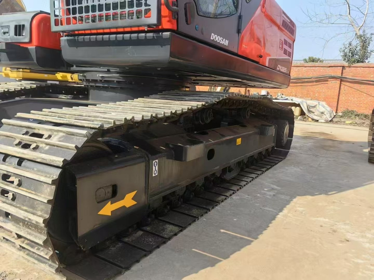 DOOSAN Dx225 - Pelle sur chenille: photos 3 DOOSAN Dx225 - Pelle sur chenille: photos 3