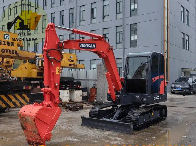 Doosan DH 60-7 - Mini pelle: photos 1 Doosan DH 60-7 - Mini pelle: photos 1