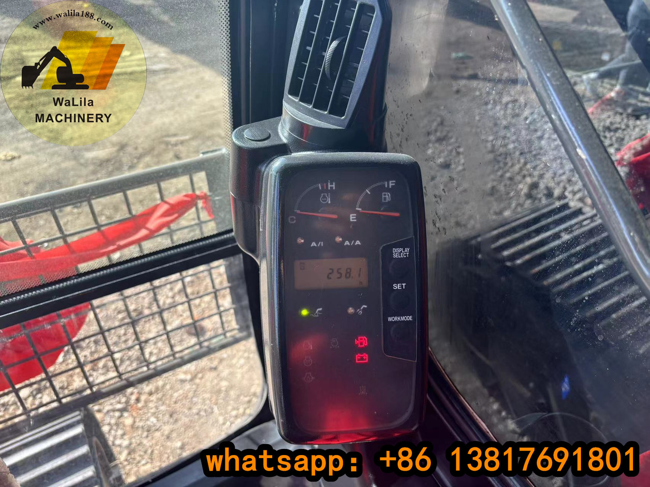 Hitachi ZX200-3G Hitachi zx200 zx200-3G - Pelle sur chenille: photos 4 Hitachi ZX200-3G Hitachi zx200 zx200-3G - Pelle sur chenille: photos 4