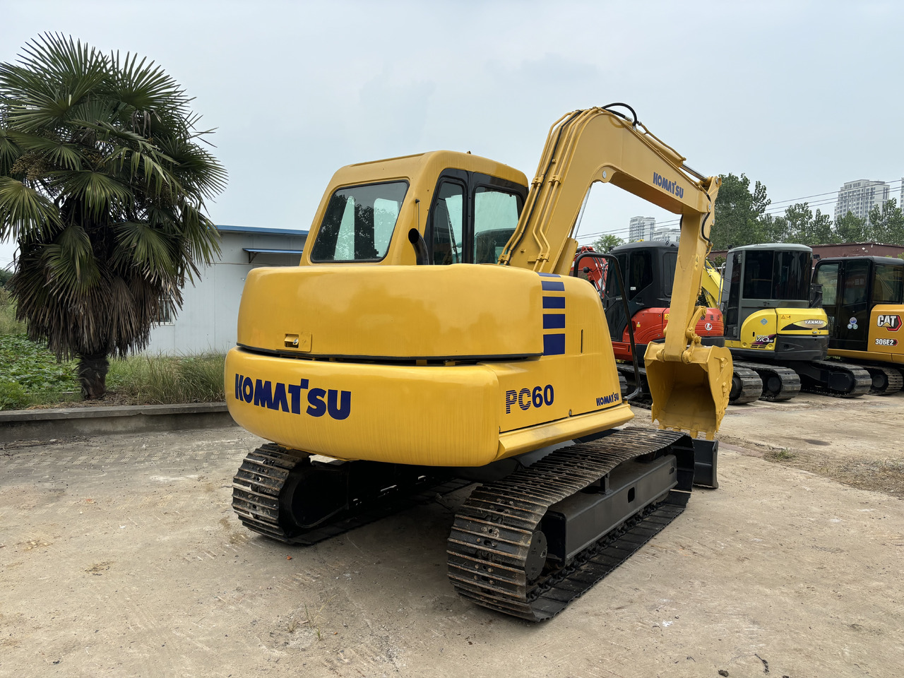Komatsu PC 60-7 - Mini pelle: photos 2 Komatsu PC 60-7 - Mini pelle: photos 2