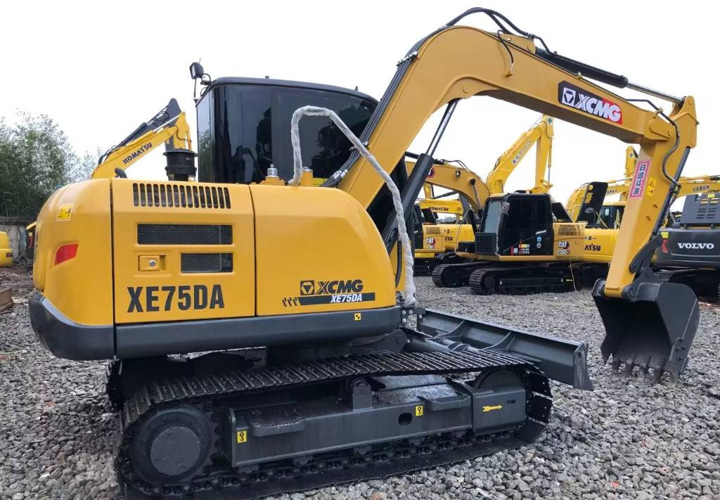XCMG XE 75 DA XE75 - Mini pelle: photos 1 XCMG XE 75 DA XE75 - Mini pelle: photos 1