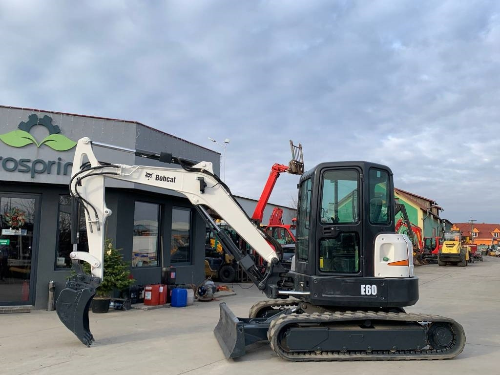 Bobcat E 60 - Mini pelle: photos 2 Bobcat E 60 - Mini pelle: photos 2