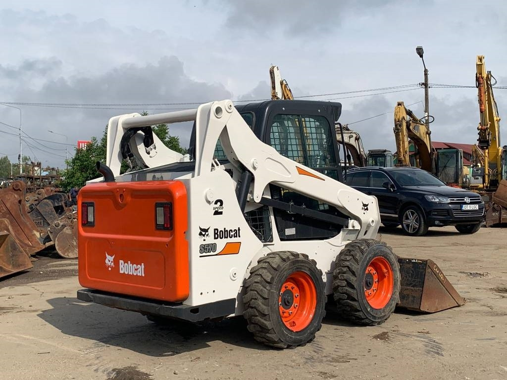 Mini chargeuse Bobcat S 570: photos 6