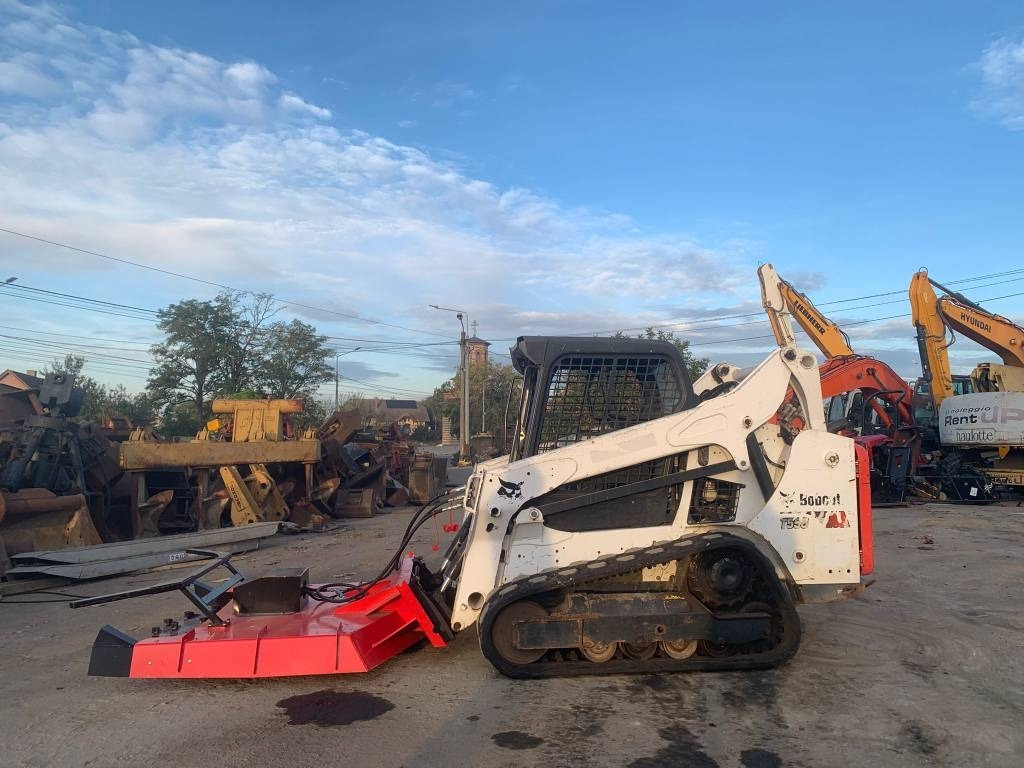 Bobcat T 590  - Mini chargeuse: photos 2 Bobcat T 590  - Mini chargeuse: photos 2
