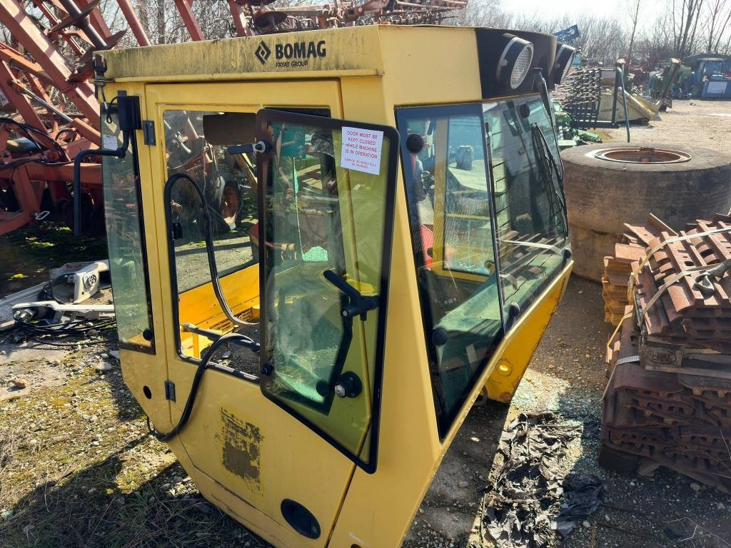 Bomag BW 177-226 D/DH CABIN - Cabine pour Engins de chantier: photos 3 Bomag BW 177-226 D/DH CABIN - Cabine pour Engins de chantier: photos 3