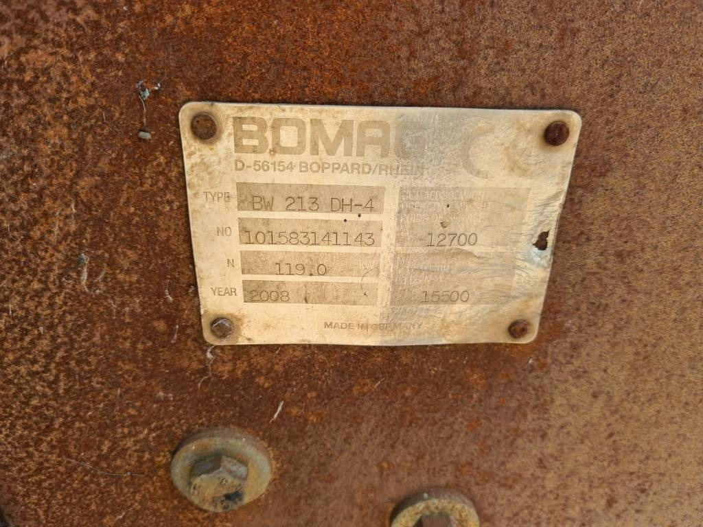 Bomag BW 213 D H-4 FOR PARTS - Compacteur à pieds de mouton/ Monocylindre: photos 4 Bomag BW 213 D H-4 FOR PARTS - Compacteur à pieds de mouton/ Monocylindre: photos 4