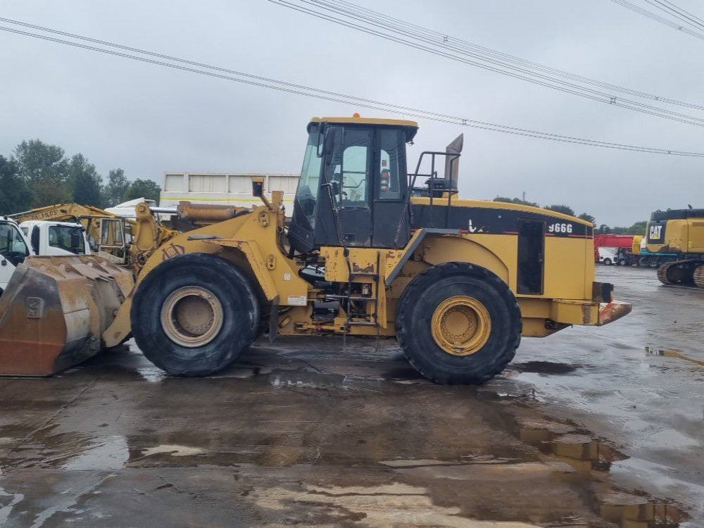 CAT 966 G - Chargeuse sur pneus: photos 2 CAT 966 G - Chargeuse sur pneus: photos 2
