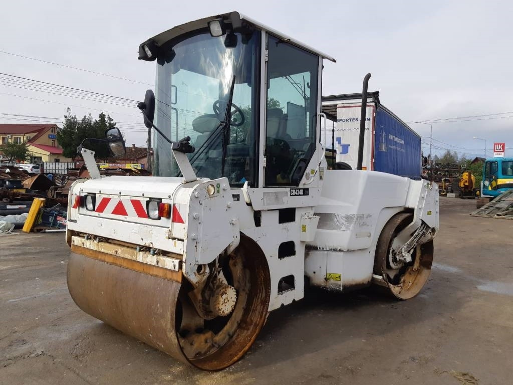 CAT CB 434 D - Rouleau compresseur: photos 1 CAT CB 434 D - Rouleau compresseur: photos 1