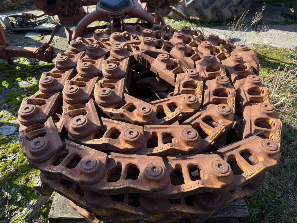 CAT D 6 R - Chenille pour Engins de chantier: photos 1 CAT D 6 R - Chenille pour Engins de chantier: photos 1