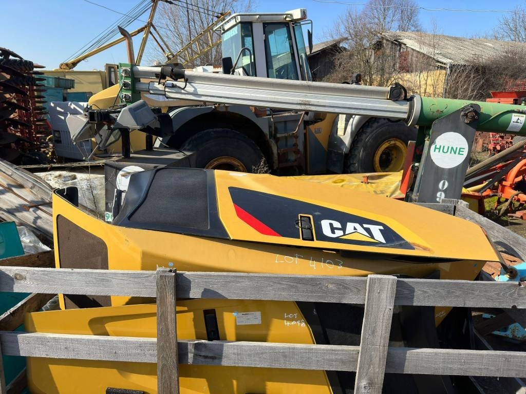 CAT TH 417C TH 414C BONNET - Frame/ Châssis pour Engins de chantier: photos 3 CAT TH 417C TH 414C BONNET - Frame/ Châssis pour Engins de chantier: photos 3