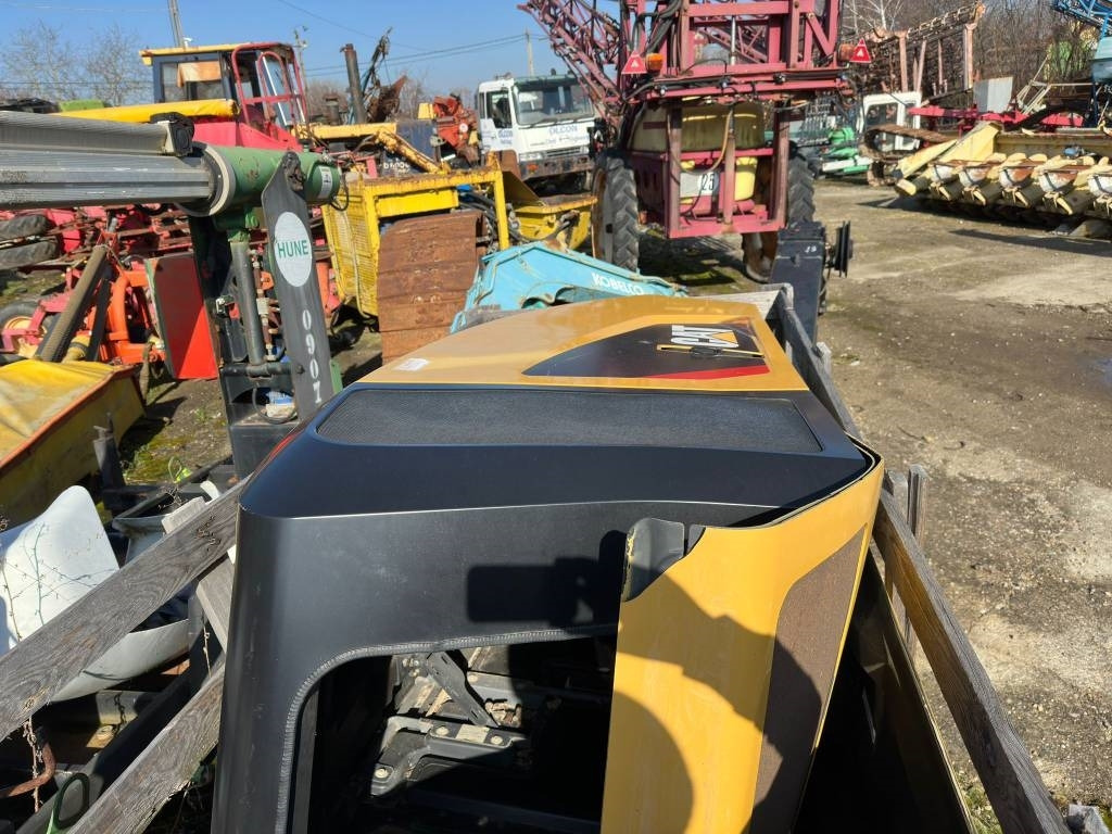 CAT TH 417C TH 414C BONNET - Frame/ Châssis pour Engins de chantier: photos 2 CAT TH 417C TH 414C BONNET - Frame/ Châssis pour Engins de chantier: photos 2