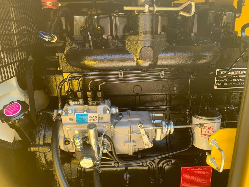 Compal VG-R30 - Groupe électrogène: photos 3 Compal VG-R30 - Groupe électrogène: photos 3