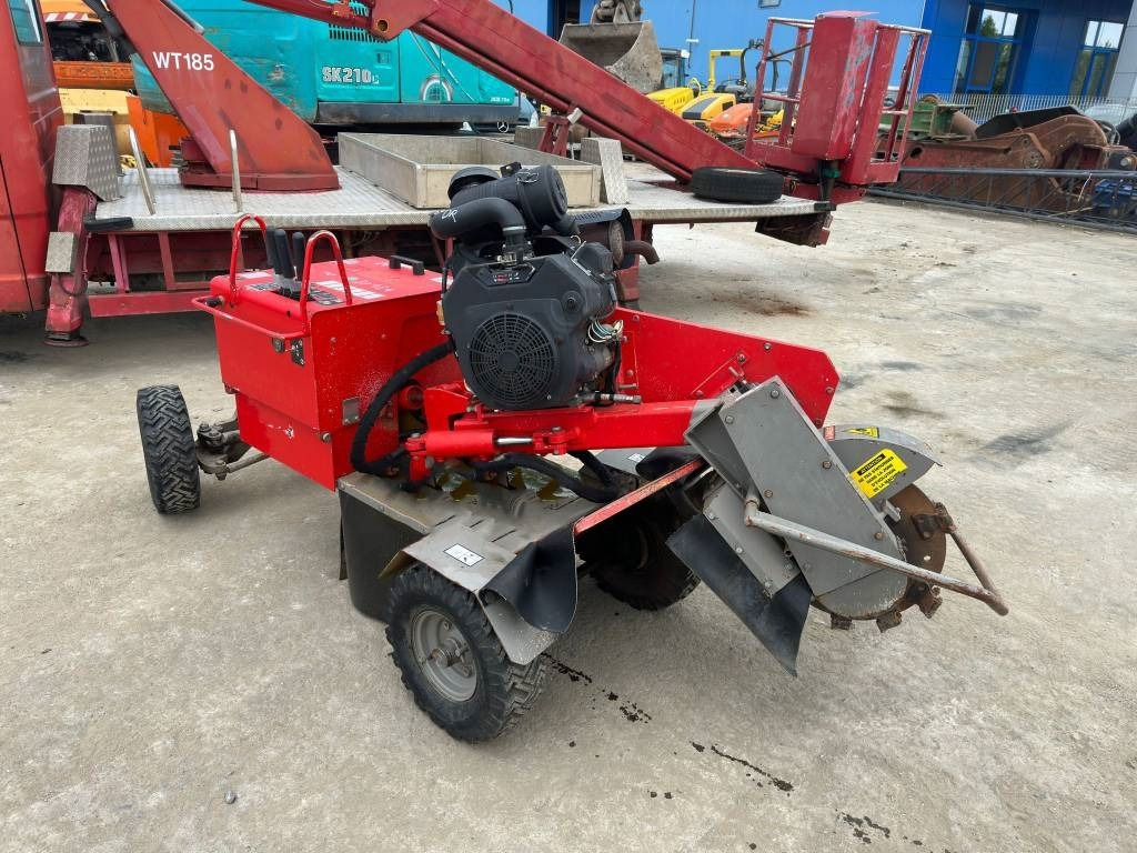 FSO B28 - Broyeur de végétaux: photos 2 FSO B28 - Broyeur de végétaux: photos 2