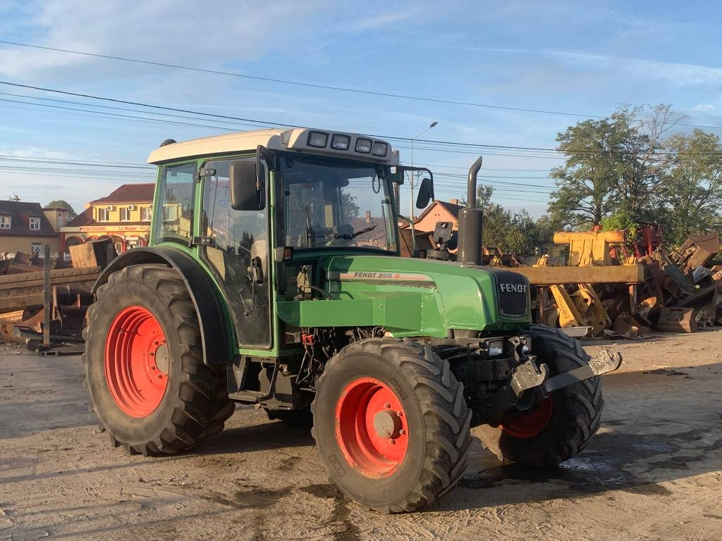 Fendt 209S  - Tracteur agricole: photos 1 Fendt 209S  - Tracteur agricole: photos 1
