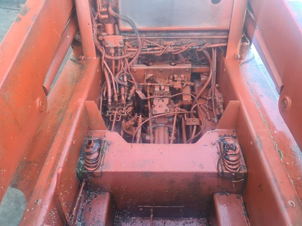 Gehl 3640-3840 FOR PARTS - Mini chargeuse: photos 2 Gehl 3640-3840 FOR PARTS - Mini chargeuse: photos 2