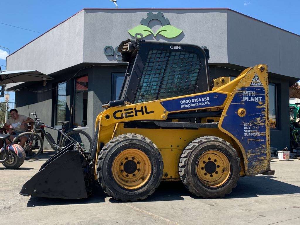 Gehl R 165 - Mini chargeuse: photos 2 Gehl R 165 - Mini chargeuse: photos 2