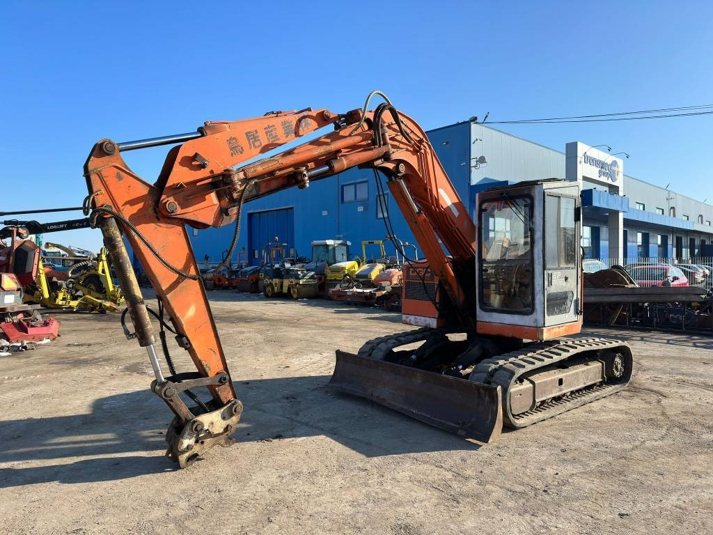 Hitachi EX 60 URG - Mini pelle: photos 1 Hitachi EX 60 URG - Mini pelle: photos 1