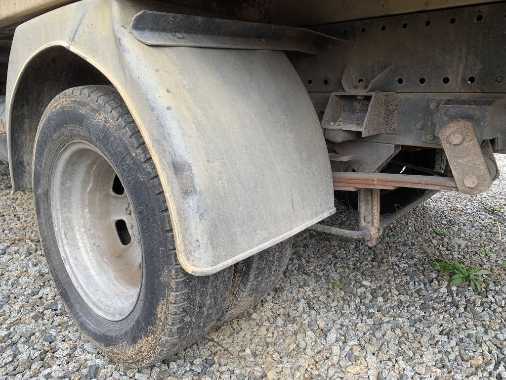 Iveco 35.10 - Véhicule utilitaire benne: photos 5 Iveco 35.10 - Véhicule utilitaire benne: photos 5