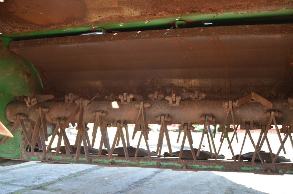 John Deere 530 - Faucheuse: photos 3 John Deere 530 - Faucheuse: photos 3