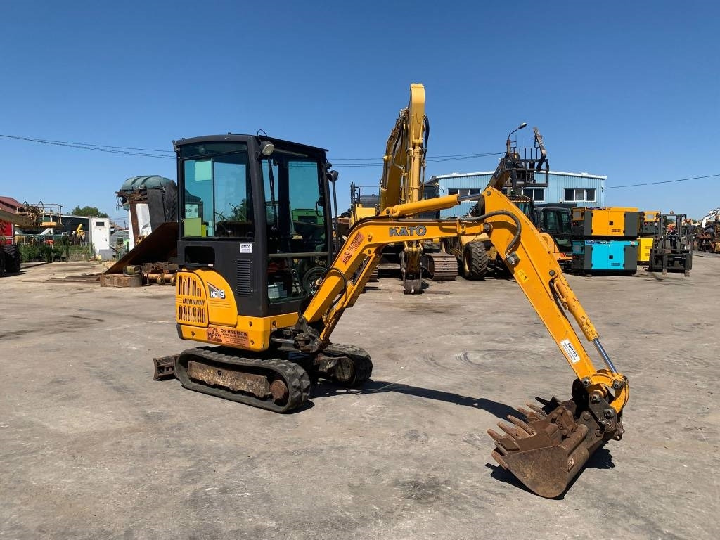 Kato 19VXE - Mini pelle: photos 4 Kato 19VXE - Mini pelle: photos 4