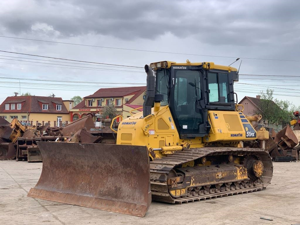 Komatsu D 51 PX-24 - Bulldozer: photos 1 Komatsu D 51 PX-24 - Bulldozer: photos 1