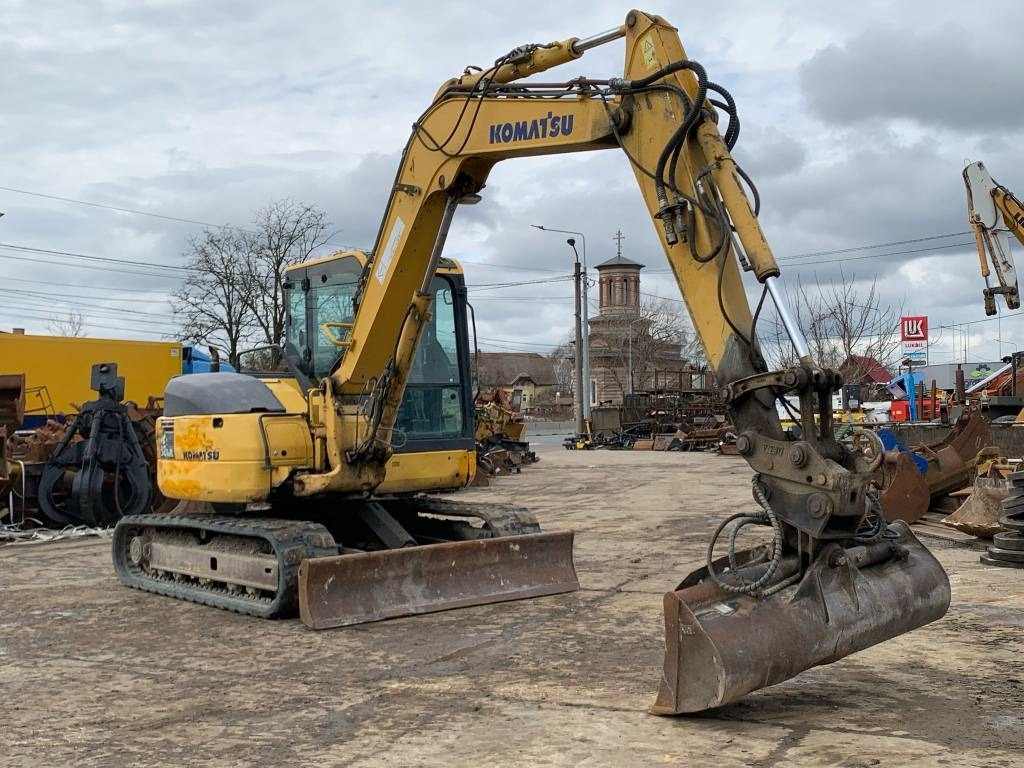 Komatsu PC 88 MR-6 - Mini pelle: photos 2 Komatsu PC 88 MR-6 - Mini pelle: photos 2
