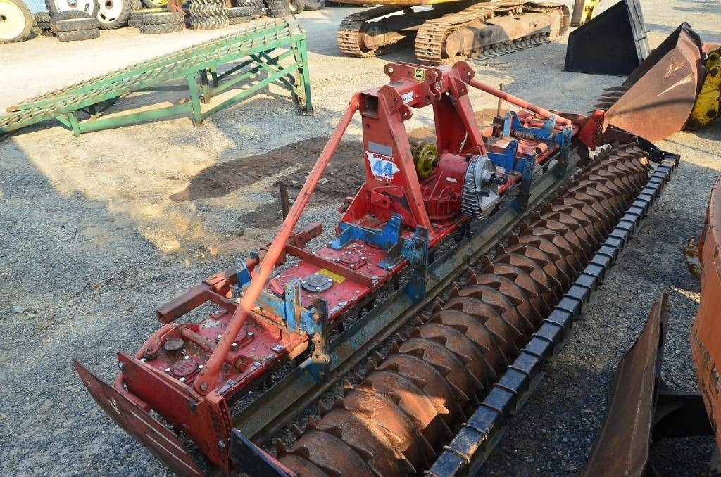 Lely Roterra  - Herse rotative: photos 3 Lely Roterra  - Herse rotative: photos 3