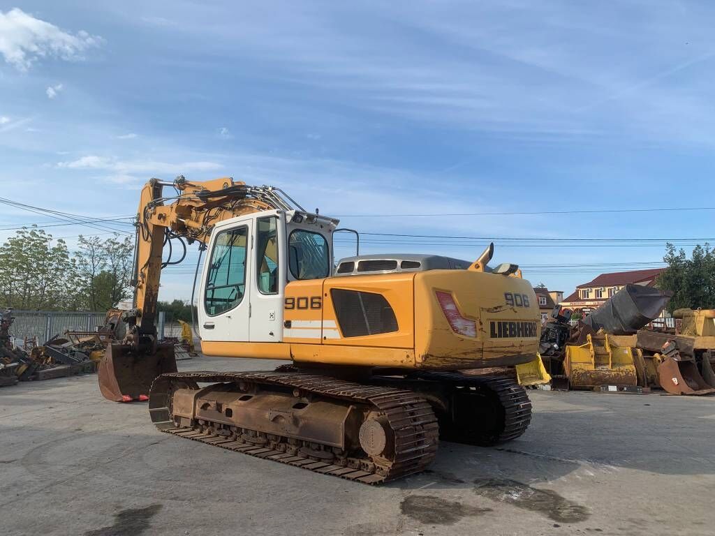 Liebherr R 906 LC - Pelle sur chenille: photos 3 Liebherr R 906 LC - Pelle sur chenille: photos 3
