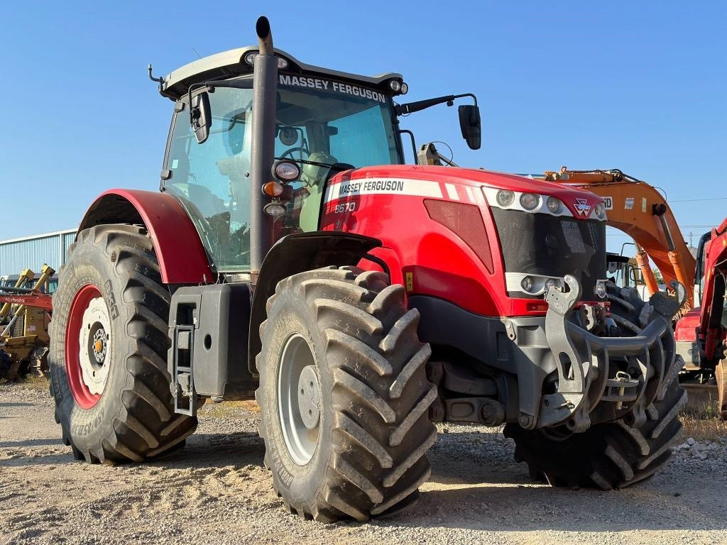 Massey Ferguson 8670 - Tracteur agricole: photos 5 Massey Ferguson 8670 - Tracteur agricole: photos 5