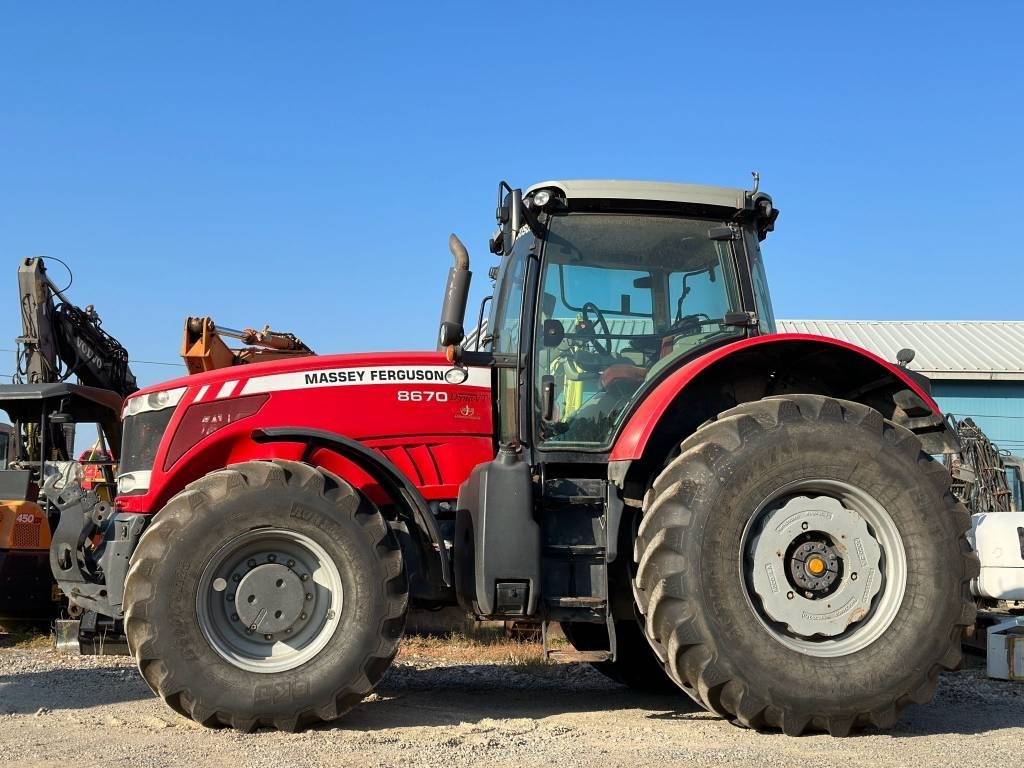 Massey Ferguson 8670 - Tracteur agricole: photos 2 Massey Ferguson 8670 - Tracteur agricole: photos 2