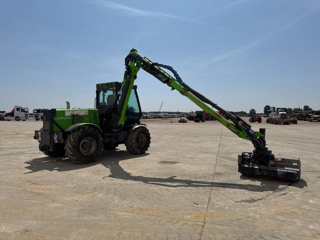 Merlo MM 150 VR - Tracteur forestier: photos 3 Merlo MM 150 VR - Tracteur forestier: photos 3