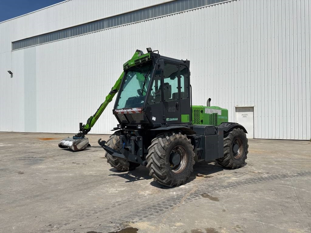Merlo MM 150 VR - Tracteur forestier: photos 1 Merlo MM 150 VR - Tracteur forestier: photos 1
