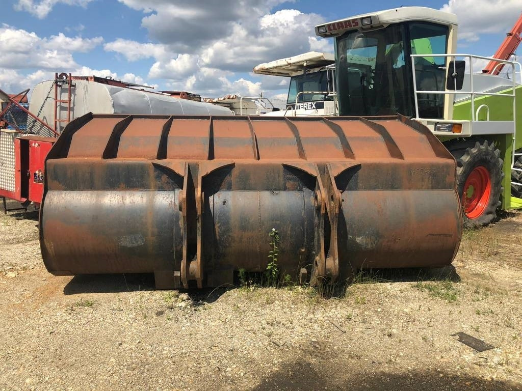 Miller Miller - Grappin pour Engins de chantier: photos 2 Miller Miller - Grappin pour Engins de chantier: photos 2