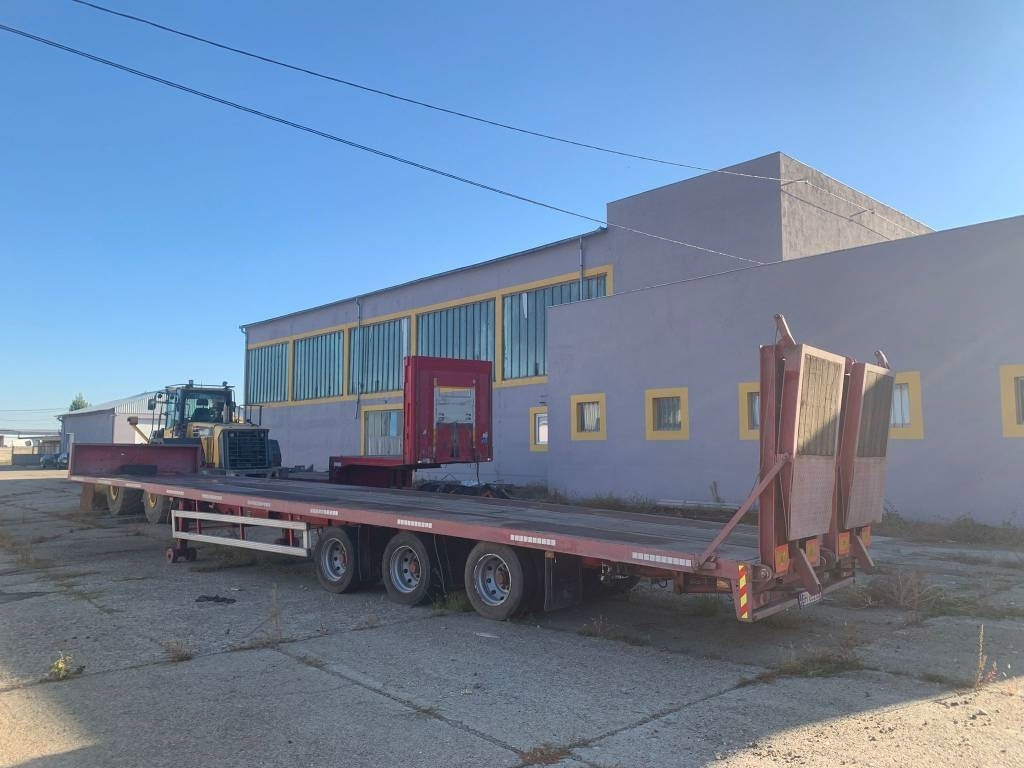 Montracon 3 Axles - Semi-remorque surbaissé: photos 2 Montracon 3 Axles - Semi-remorque surbaissé: photos 2