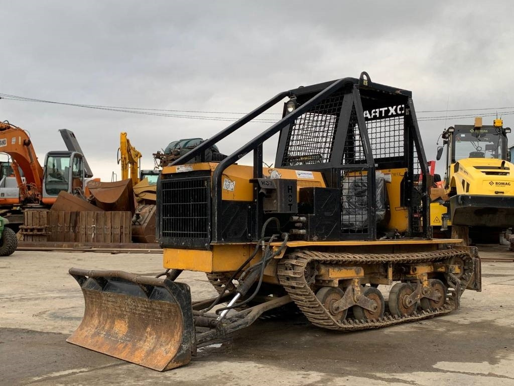 Oxtrac 2001 - Tracteur forestier: photos 2 Oxtrac 2001 - Tracteur forestier: photos 2