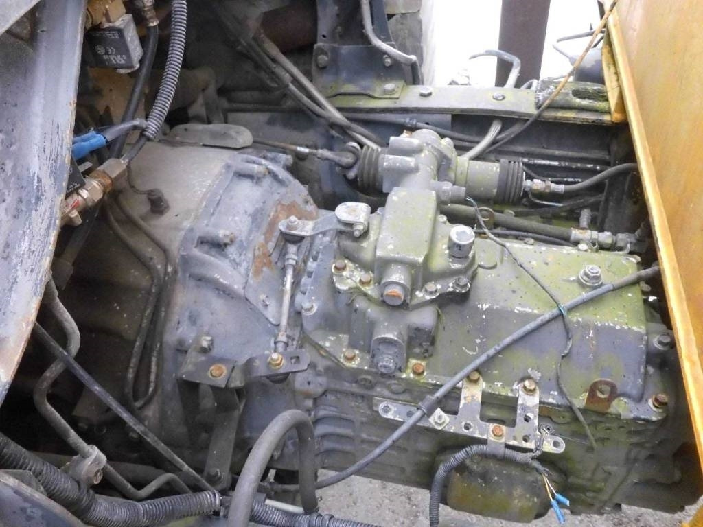 Samsung PX321S - Pompe à béton stationnaire: photos 5 Samsung PX321S - Pompe à béton stationnaire: photos 5