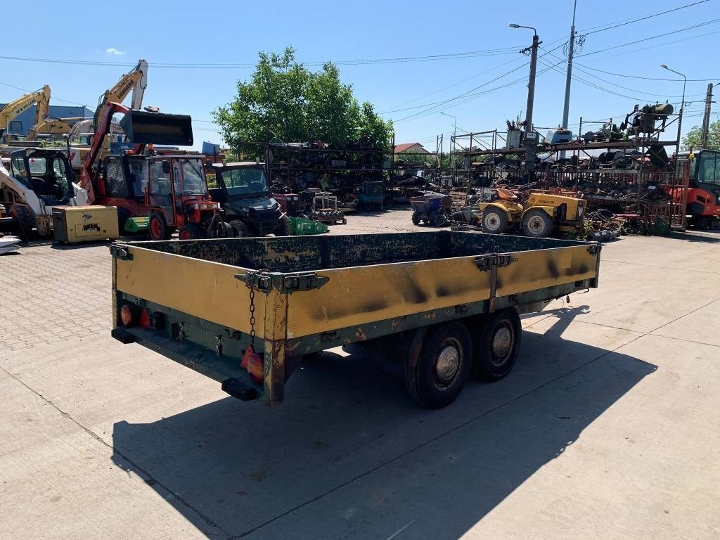 Saris P2000 - Remorque voiture: photos 4 Saris P2000 - Remorque voiture: photos 4