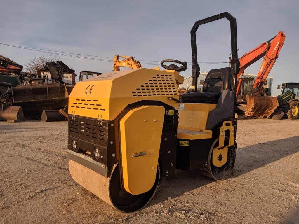 Storike ST 1200 - Compacteur: photos 1 Storike ST 1200 - Compacteur: photos 1
