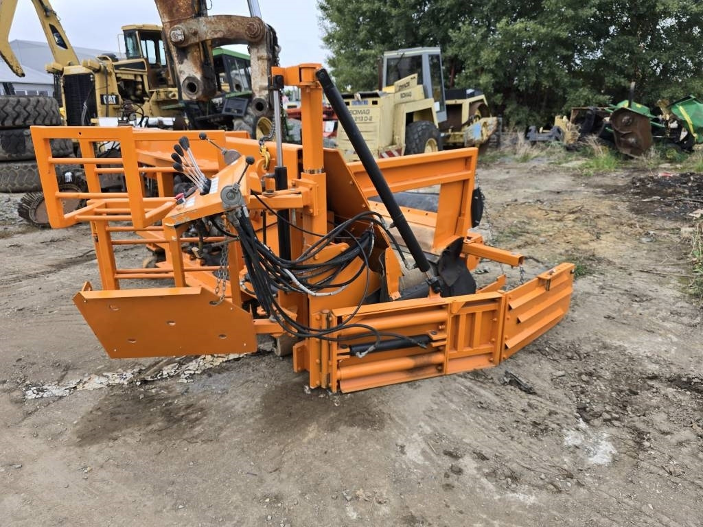 Strassmayr BF 290 - Travaux routiers: photos 5 Strassmayr BF 290 - Travaux routiers: photos 5