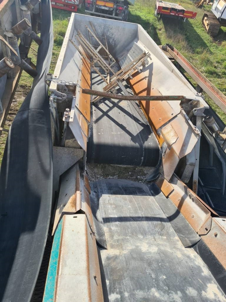 Terex Finlay 683 SUPERTRAK - Crible: photos 5 Terex Finlay 683 SUPERTRAK - Crible: photos 5