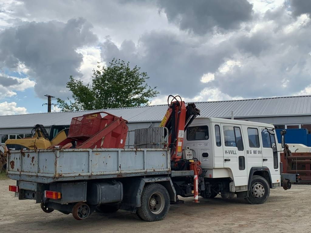 Volvo FL 611 Railway Truck  - Camion grue: photos 3 Volvo FL 611 Railway Truck  - Camion grue: photos 3