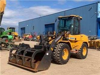 Volvo L 35 G - Chargeuse sur pneus: photos 1 Volvo L 35 G - Chargeuse sur pneus: photos 1