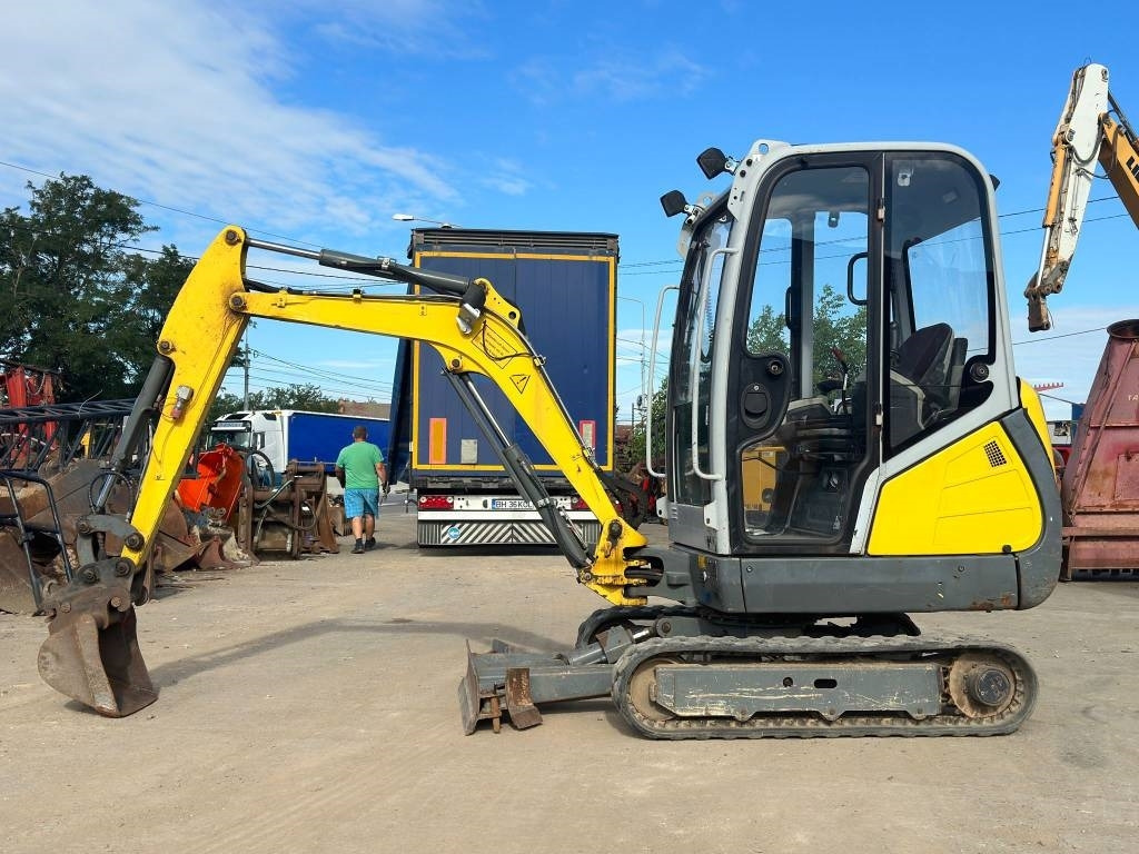 Wacker Neuson ET 18 - Mini pelle: photos 2 Wacker Neuson ET 18 - Mini pelle: photos 2