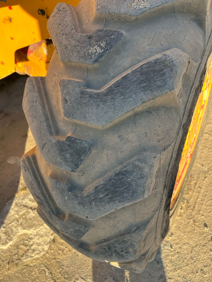 JCB 3CX - Tractopelle: photos 5 JCB 3CX - Tractopelle: photos 5
