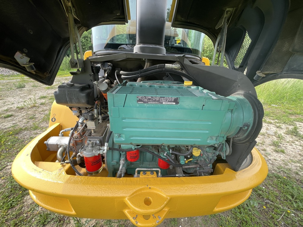 Volvo L30B PRO - Chargeuse sur pneus: photos 3 Volvo L30B PRO - Chargeuse sur pneus: photos 3