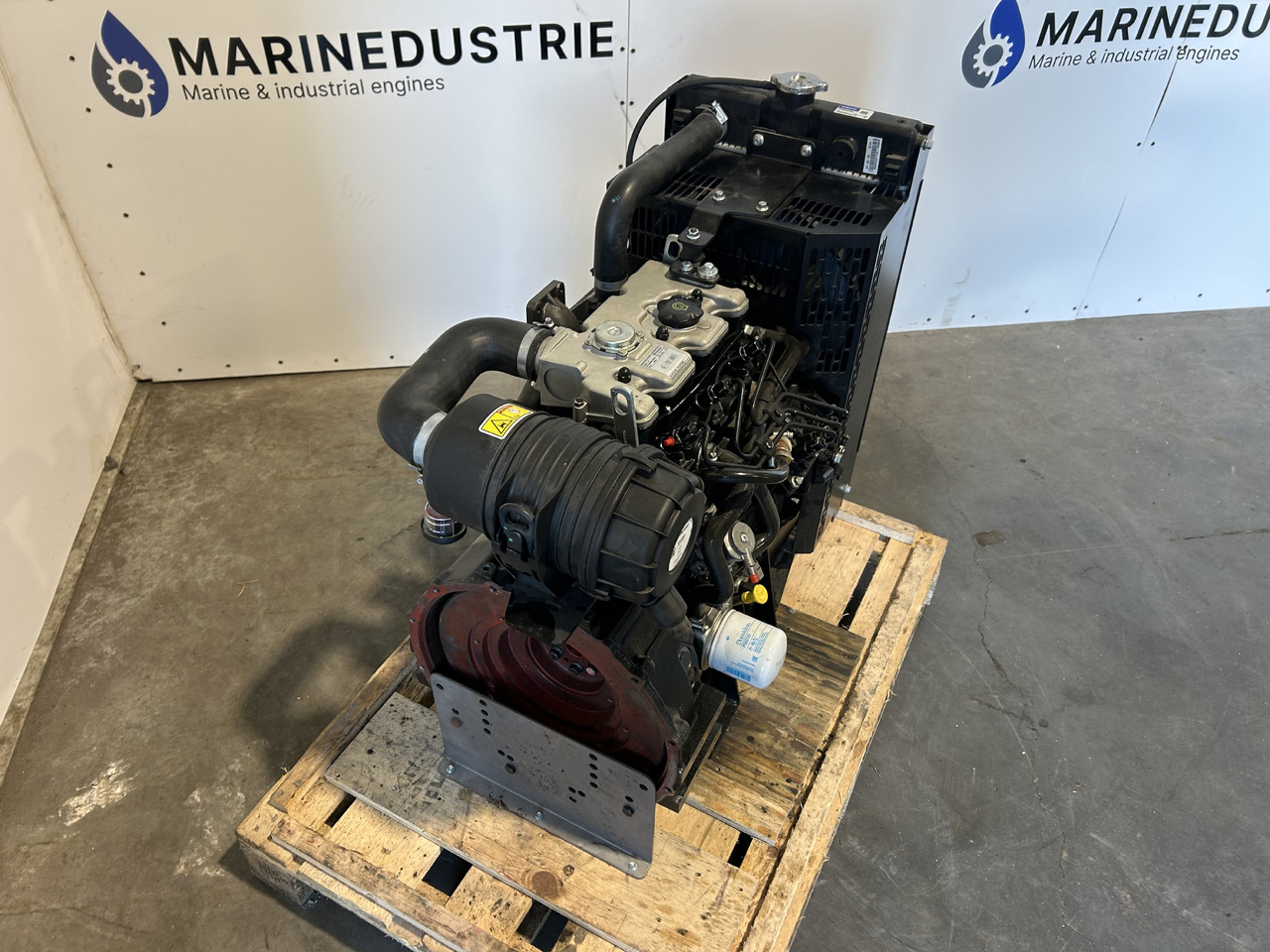 Perkins 403D-15 (GK) - Moteur pour Engins de chantier: photos 5 Perkins 403D-15 (GK) - Moteur pour Engins de chantier: photos 5