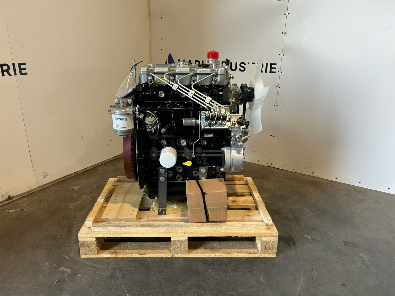 Perkins 404D-22 GN82363U - Moteur pour Engins de chantier: photos 1 Perkins 404D-22 GN82363U - Moteur pour Engins de chantier: photos 1